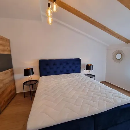 Petras Apartment *