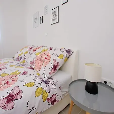 Apartment Petras *